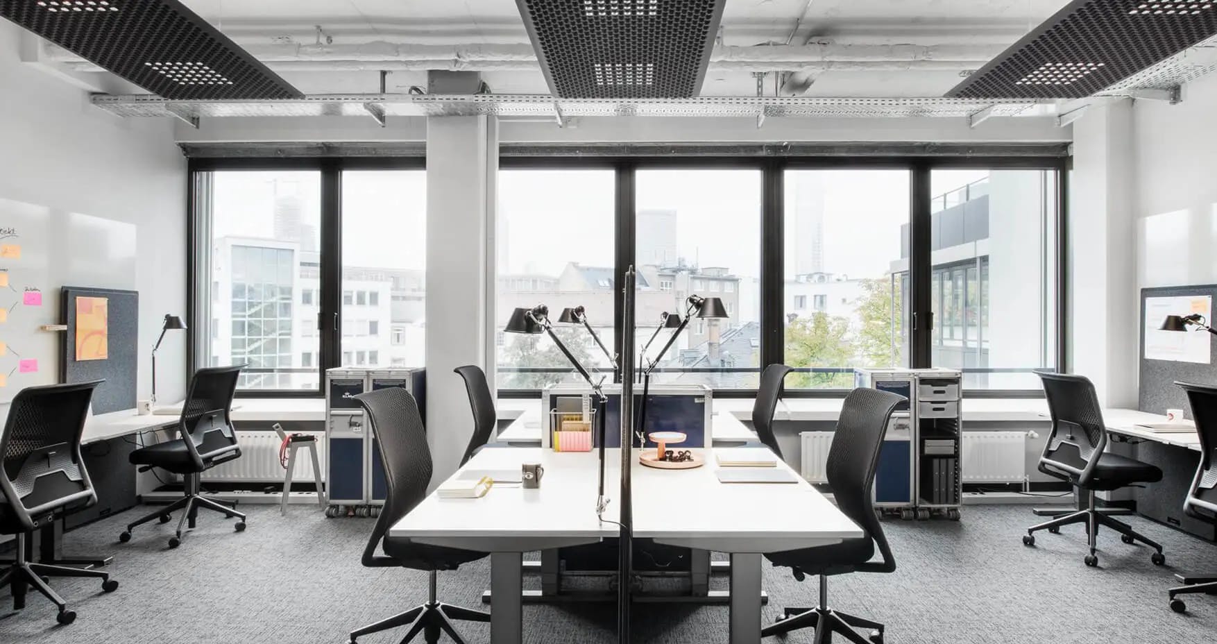 Design Offices Frankfurt Wiesenhüttenplatz privates Büro