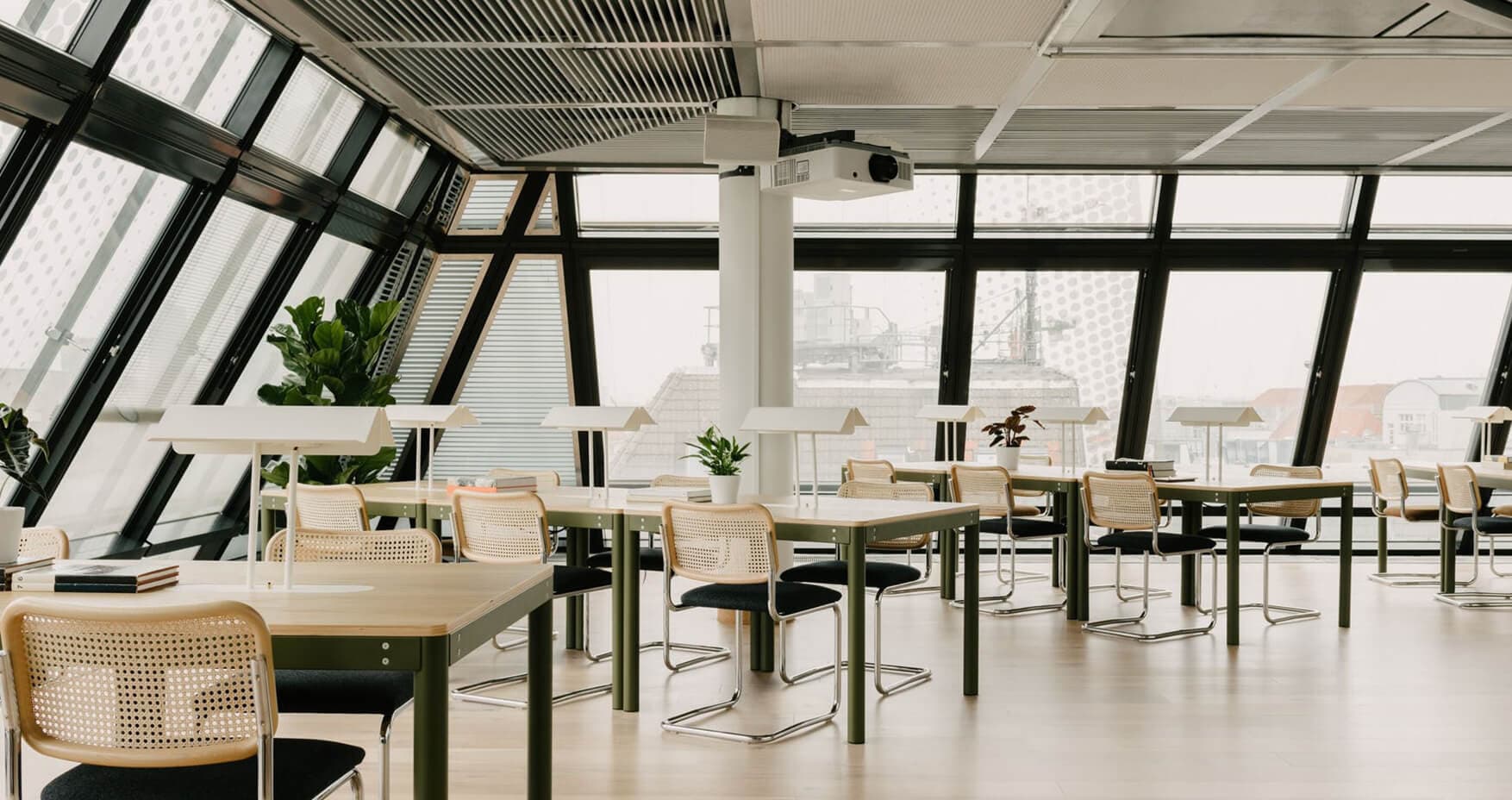 WeWork Berlin Friedrichstraße Flex Desks