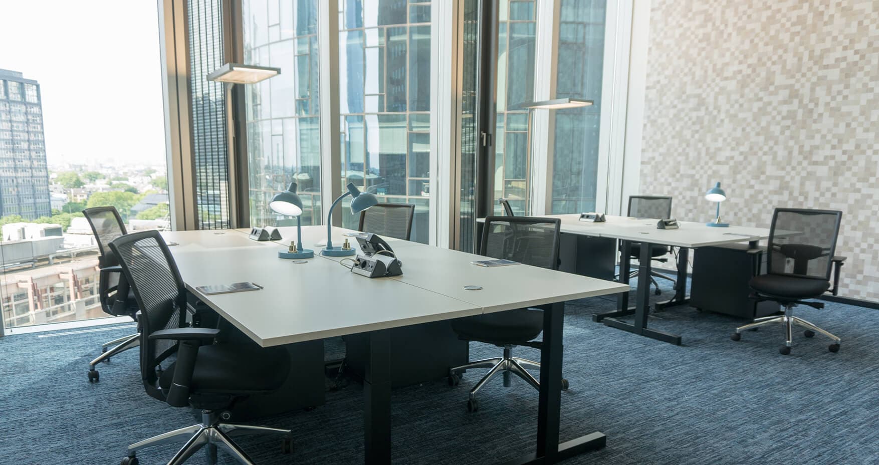 Tribes Frankfurt Garden Tower großes Büro