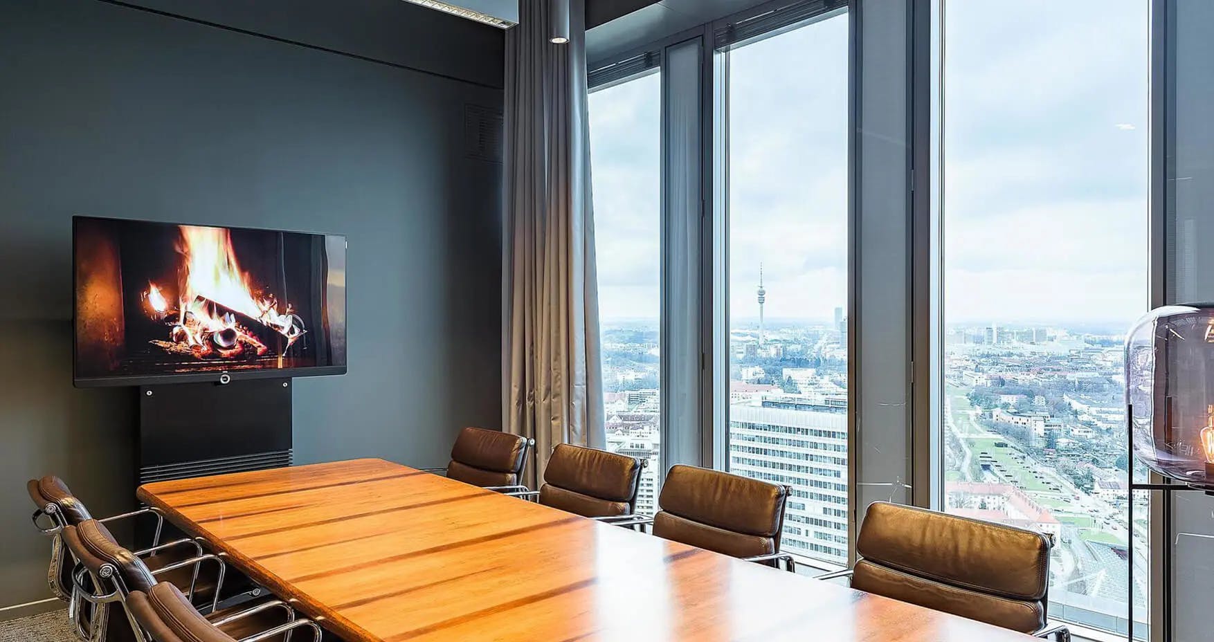 Design Offices München Highlight Towers Meetingraum